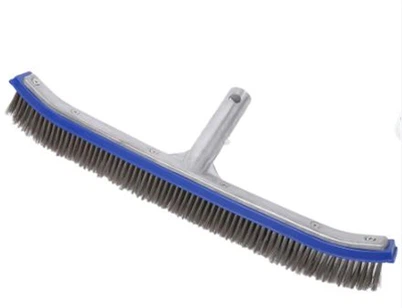 آیا میتوان از برس کف استخر برای تمیز کردن مبلمان استخر استفاده کرد؟